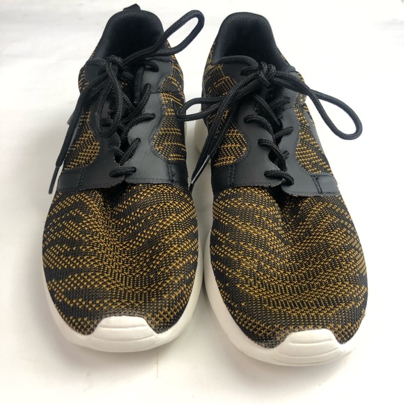 Nike Roshe Run One Jacquard gold and black sneaker - Picture 4 of 8